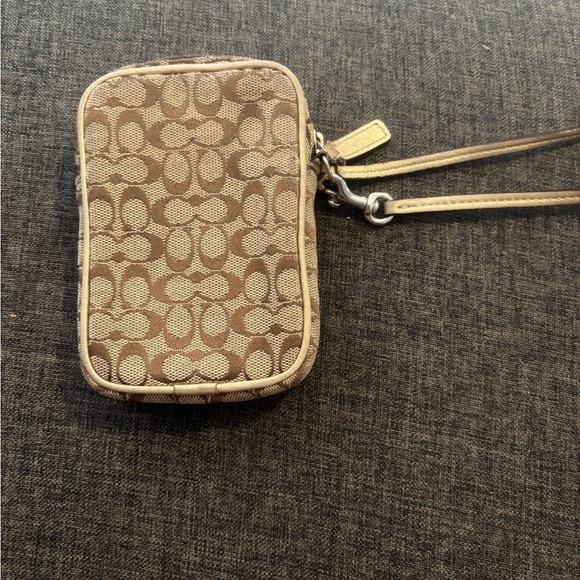 Coach vintage signature wristlet - Picture 6 of 8